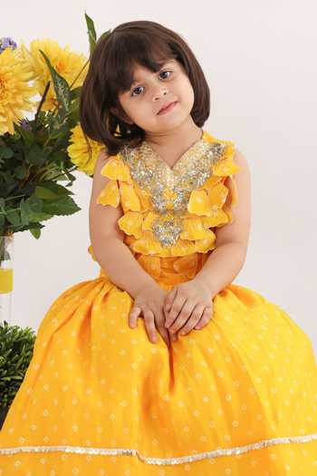 LA Dee DA 3D Cutwork Petals Embellished Blouse With Bandhej Lehenga 