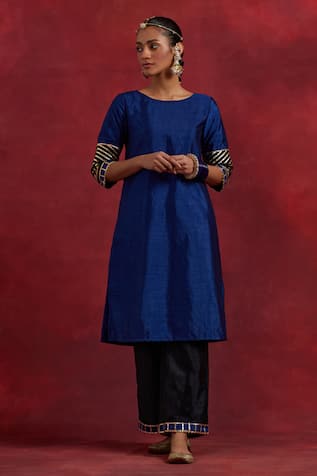 TIC Jennifer Cuff Embroidered Straight Kurta 