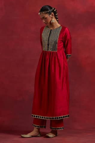 TIC Gauhar Embroidered Anarkali 