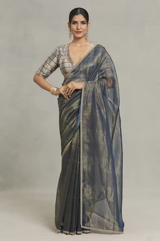 Pranay Baidya Thin Stripe Woven Saree 