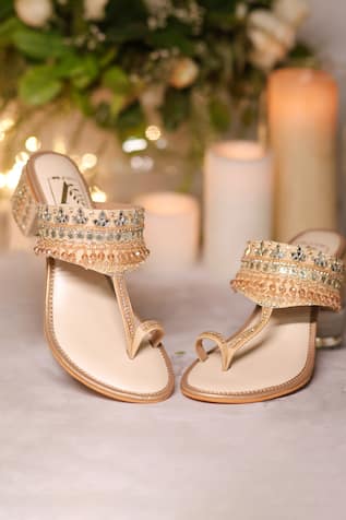 Ethnic Indian Women Velvet / Suede/synthetic Leather Shoe With Embroidery  Wedding Wedges Bridal Wedges Heels Gift for Her Zardozi Embroidery - Etsy