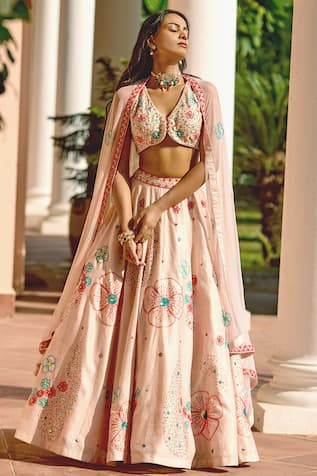 BBAAWRI Resham Work Lehenga Set 