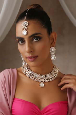 SWABHIMANN Floral Blossom Cutwork Necklace Set 