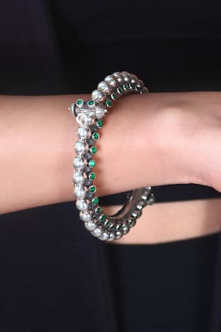 Noor Embellished Bangle 