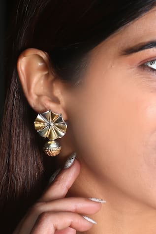 Noor Floral Detail Dangler Earrings 