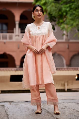 Seher Jaipur Venya Floral Embroidered Kurta Set 