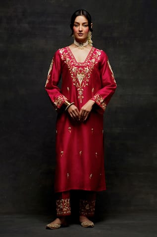 Anantaa By Roohi Silk Chanderi Embroidered Kurta & Pant Set 