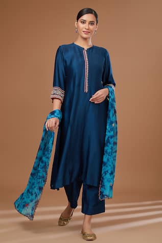 BAIDEHI Chanderi Silk Kurta Set With Tie-Dye Dupatta 