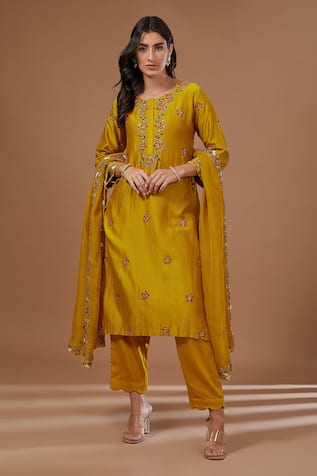 BAIDEHI Blossom Embroidered Kurta Pant Set 