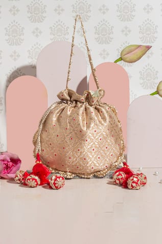 AMYRA Kashi Banarasi Silk Floral Woven Potli 