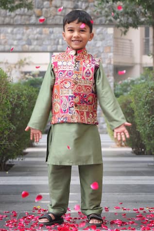 Taber Tikri Floral Tile Embroidered Bundi Set 