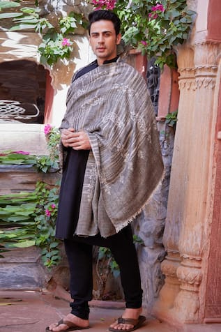 Toosh Kashmir Ekat Sozni Embroidered Botidar Pashmina Shawl 