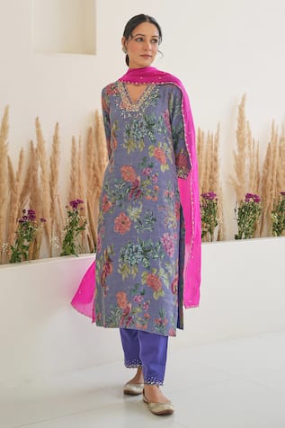 Pita Nila Fiza Floral Blossom Print Kurta Pant Set 