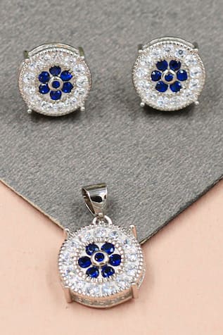 Stone Studded Round Pendant Set 