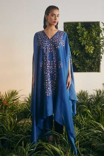 Shikha Mehta Alyaa Embroidered Cape & Pant Set 