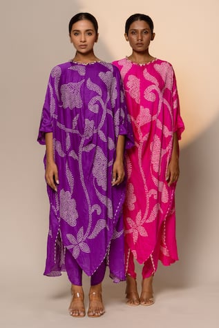 Ikebana Bandhani Bloom Kurta With Dhoti Pant 