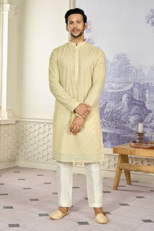 Kasbah x AZA Aari Embroidered Straight Kurta 