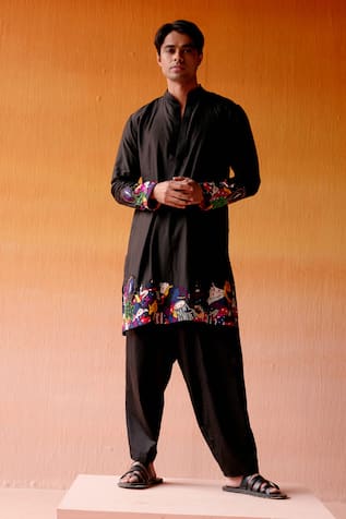 Twenty Nine Figurine Motif Embroidered Kurta Pant Set 