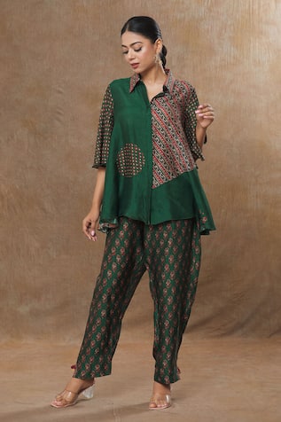 SHRADDHA RAMBHIA Floral Stripe Print Shirt & Pant Set 