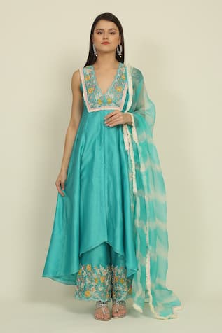 Priyanka Jain Chanderi Yoke Embroidered Kurta Palazzo Set 