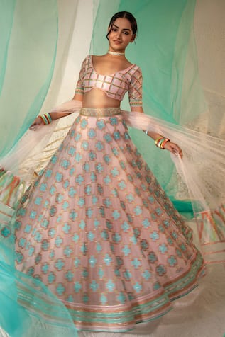 TUHINA SRIVASTAVA Gulbahar Embroidered Bridal Lehenga Set 