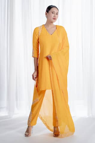 Harshita Jain Thread Embroidered Straight Kurta Pant Set 