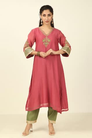 Tashee Chanderi Straight Fit Kurta With Pant 