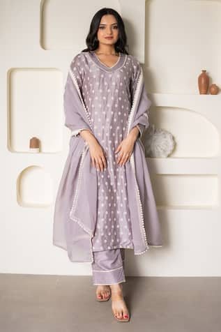 saangi by shubhangi Embroidered Kurta Pant Set 