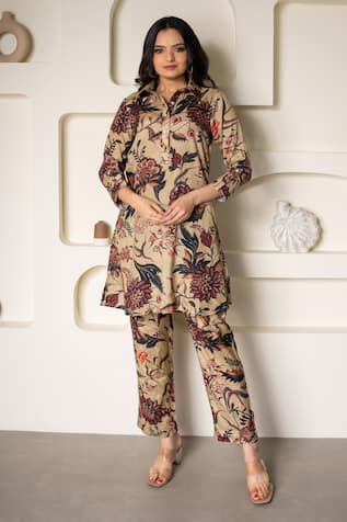 saangi by shubhangi Floral Print Short Kurta & Pant Set 