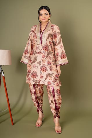 saangi by shubhangi Floral Print Kurta & Dhoti Pant Set 