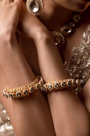 Anana Suryansh Kundan Embellished 2 Pcs Bangles 