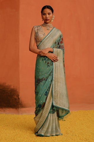 Archana Jaju Floral Honeycomb Kalamkari Handpainted Saree 