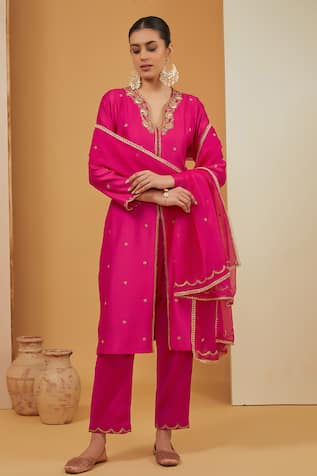 Neha Khullar Hand Embroidered Kurta Pant Set 