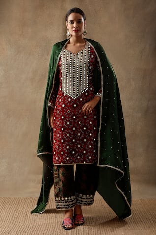 Sheeshakari Floral Swirl Bead Embroidered Kurta Pant Set 