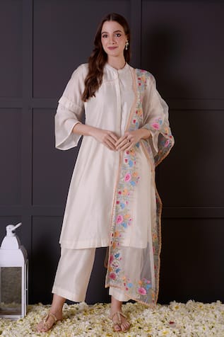 Surabhi Arya Chanderi Band Collar Kurta Pant Set 