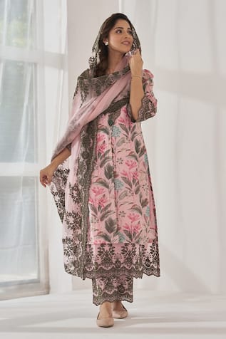 NAAZ BY NOOR Gulshan Baano Botanical Print Kurta Set 