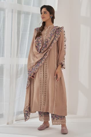 NAAZ BY NOOR Shabaana Baano Embroidered Kurta Pant Set 