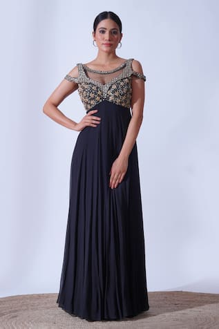 Pin by Neha Bhansali on Fashion | Gowns dresses, Beautiful evening gowns,  Fashion dresses