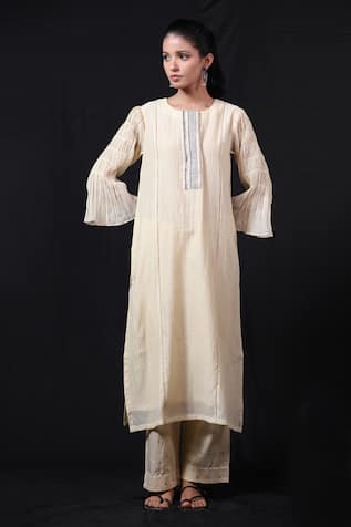 Beige Gathered Sleeve Chanderi Kurta & Pant Set 