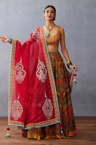 Peacock Design Bridal Lehenga Choli Set With Dupatta Online India USA –  Sunasa