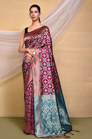 Nazaakat by Samara Singh Diamond Butti Pattern Saree With Unstitched Blouse Piece