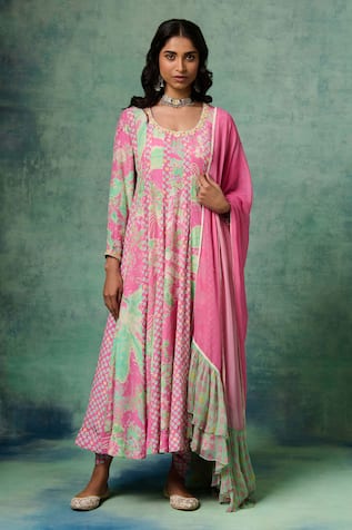 Saundh Preet Floral Print Panelled Anarkali Set 