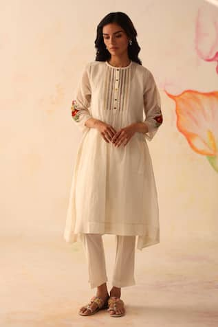 Begum Aqsa Hand Embroidered Kurta Set 