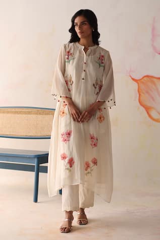 Begum Hand Embroidered Kurta Pant Set 