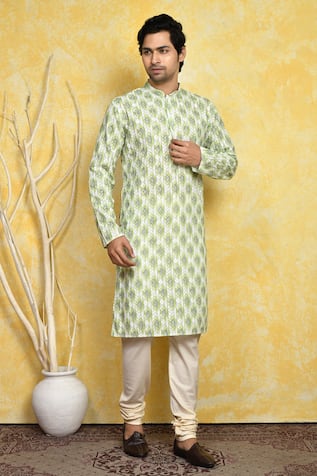 Floral Embroidered Kurta Set 