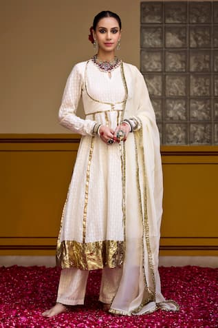 Baaro Masi Floral & Thread Embroidered Anarkali Set 