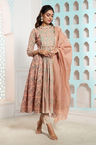 Adara Khan Geometric Pattern Overlapping Anarkali Pant Set