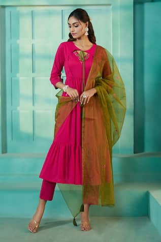 Samyukta Singhania Solid Gathered Kurta Pant Set 