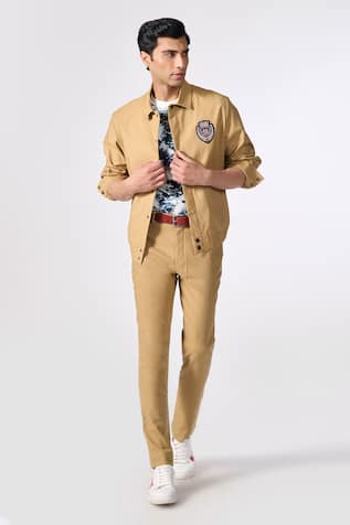 S&N by Shantnu Nikhil Placed Embroidered Crest Jacket 