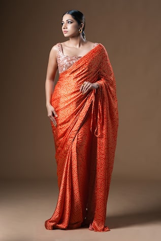 KHUSHBOO HARAN BORKAR Geometric Print Saree With Blouse 